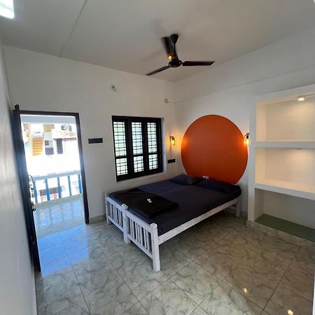 Happy Land Hotel Varkala Exterior photo